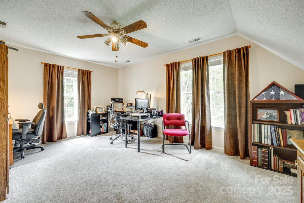 15306 Gower Ct Charlotte, NC 28278