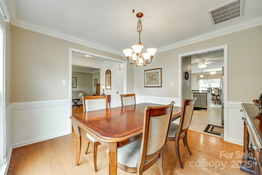 15306 Gower Ct Charlotte, NC 28278