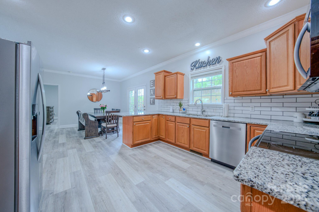 27 Garland Ball Dr Alexander, NC 28701