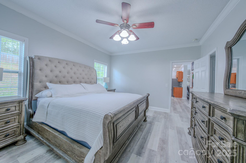 27 Garland Ball Dr Alexander, NC 28701