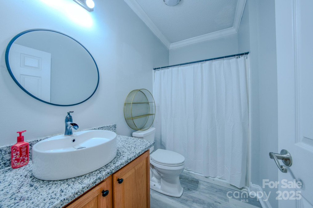 27 Garland Ball Dr Alexander, NC 28701