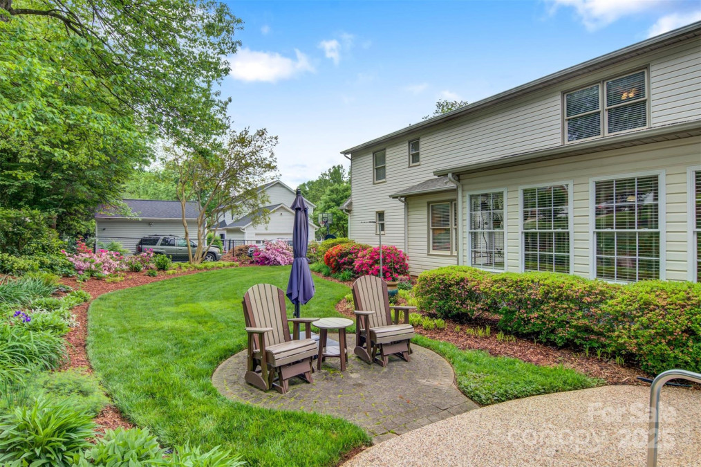 3022 8th Street Ct Hickory, NC 28601