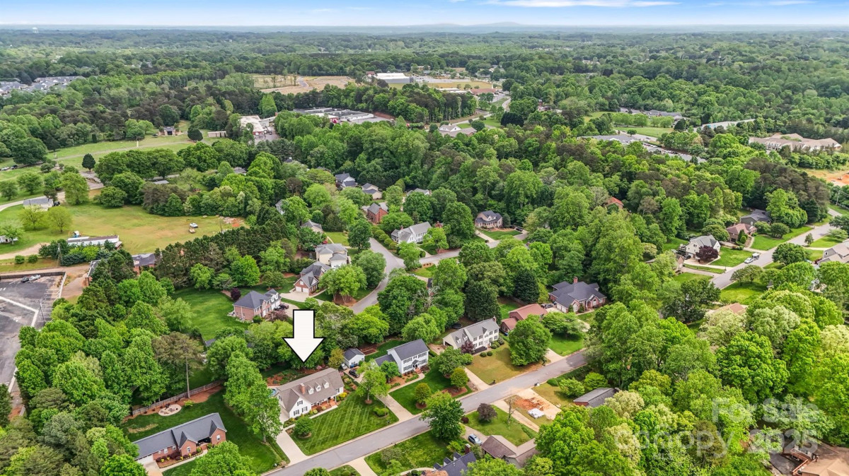 3022 8th Street Ct Hickory, NC 28601