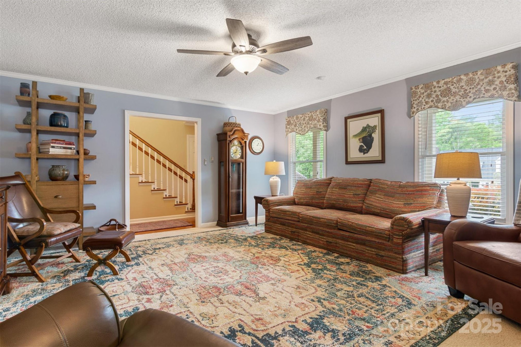 3022 8th Street Ct Hickory, NC 28601