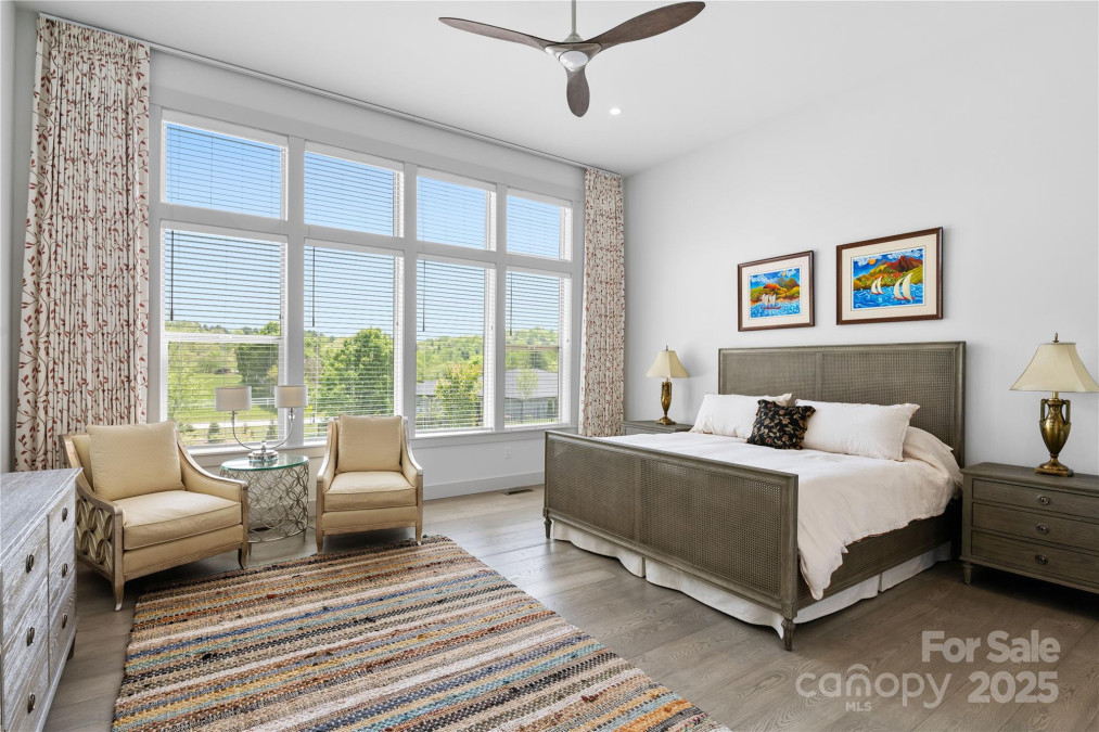 717 Daniel Circle Dr Mills River, NC 28759