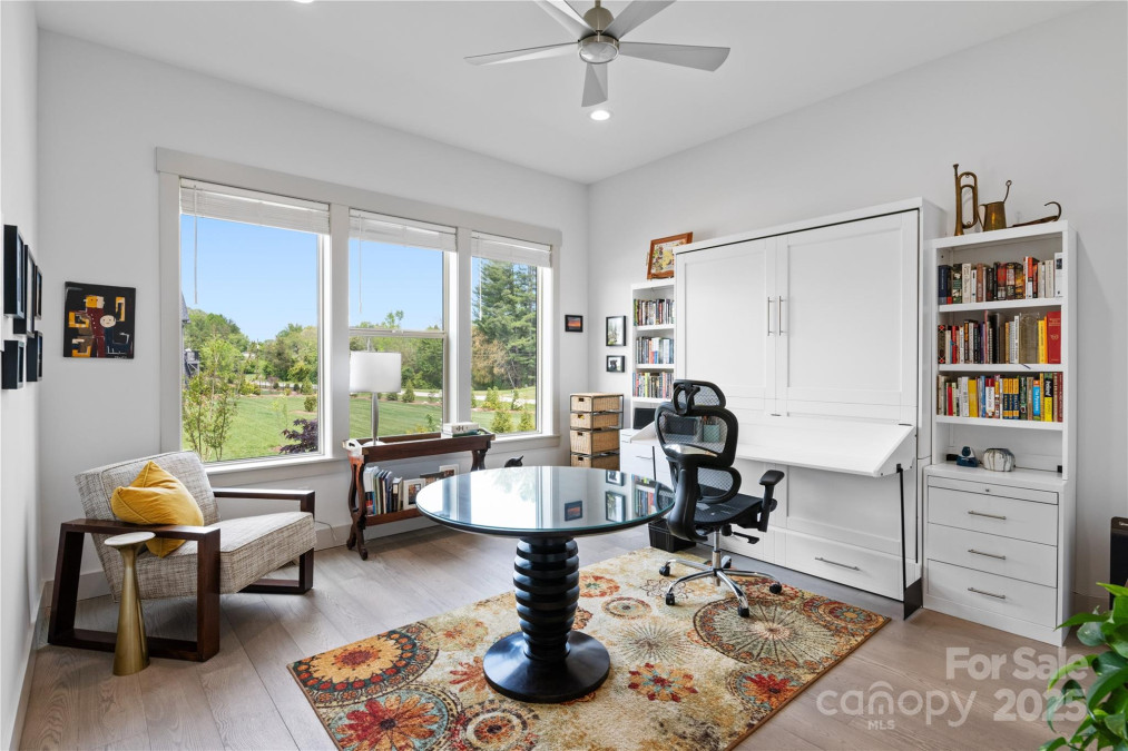 717 Daniel Circle Dr Mills River, NC 28759