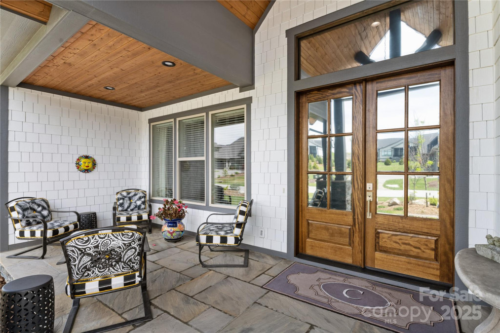 717 Daniel Circle Dr Mills River, NC 28759