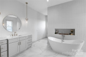 717 Daniel Circle Dr Mills River, NC 28759