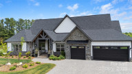 717 Daniel Circle Dr Mills River, NC 28759