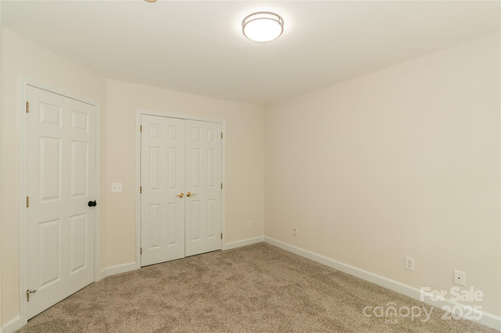 4410 Laurel Twig Ct Charlotte, NC 28215