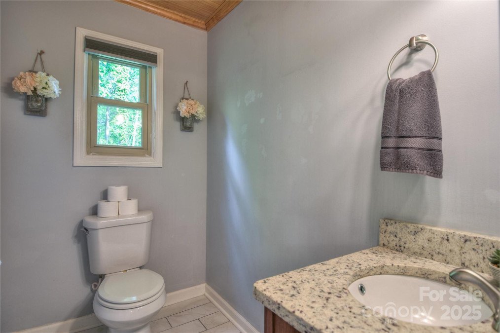 7942 Vista View Dr Sherrills Ford, NC 28673