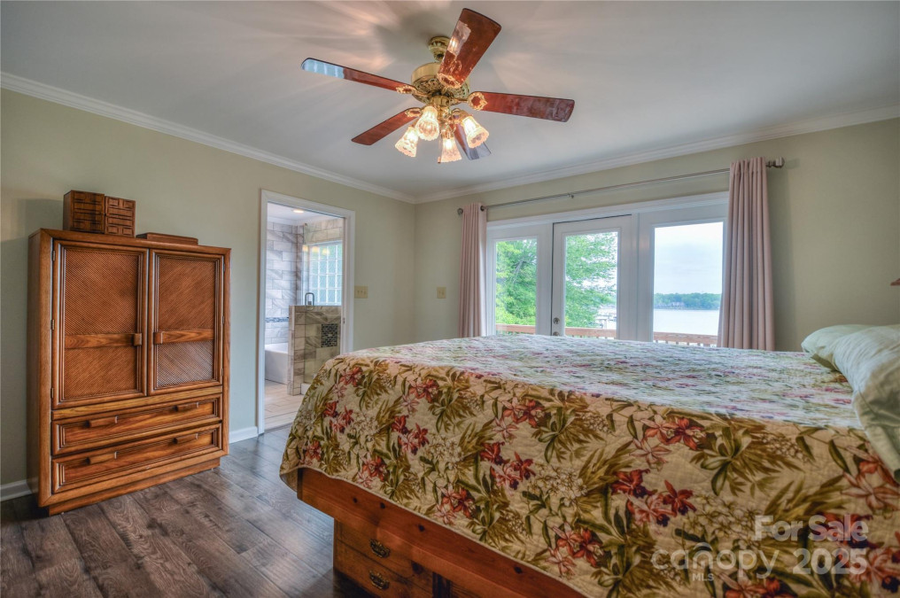 7942 Vista View Dr Sherrills Ford, NC 28673