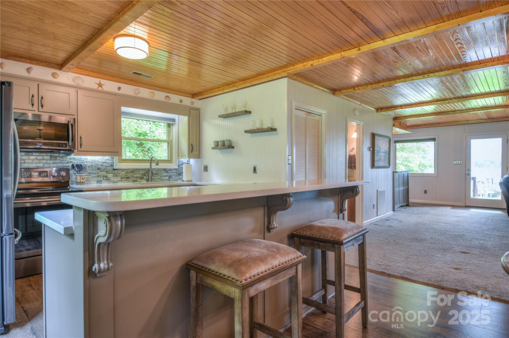 7942 Vista View Dr Sherrills Ford, NC 28673