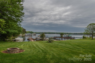 7942 Vista View Dr Sherrills Ford, NC 28673