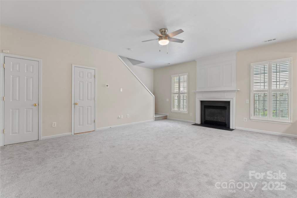 15009 Medlock Ln Charlotte, NC 28277