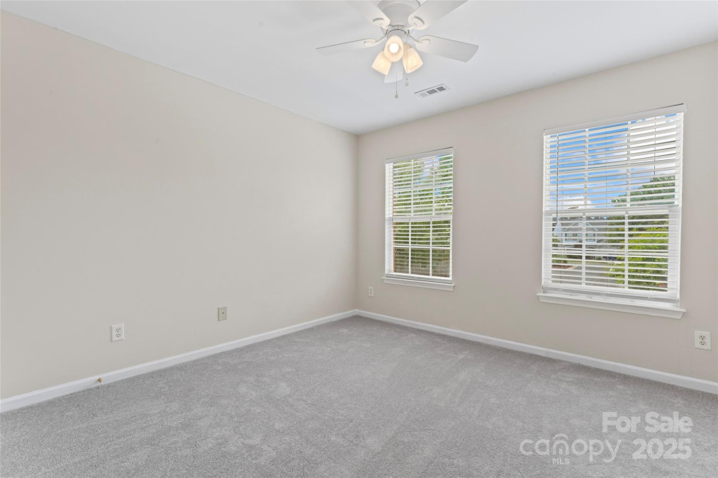 15009 Medlock Ln Charlotte, NC 28277