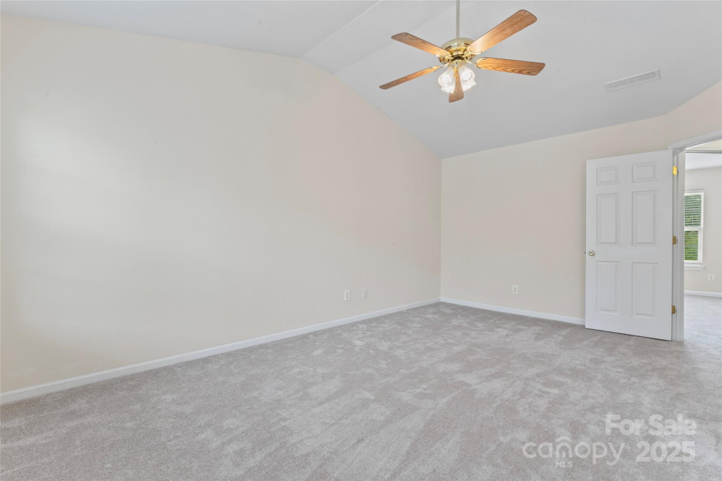 15009 Medlock Ln Charlotte, NC 28277