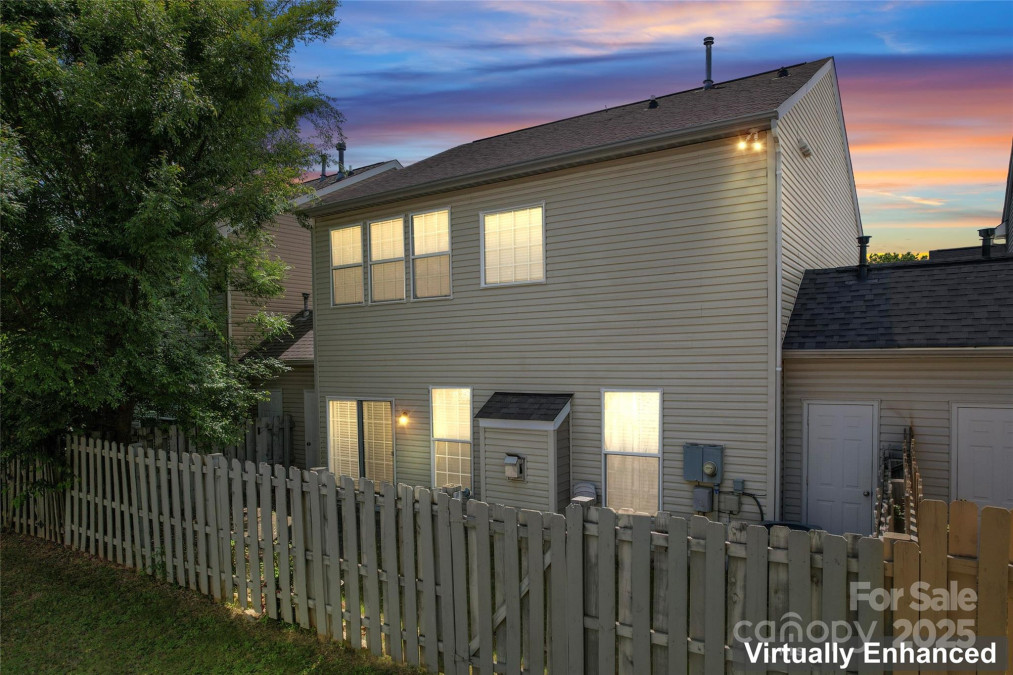 15009 Medlock Ln Charlotte, NC 28277