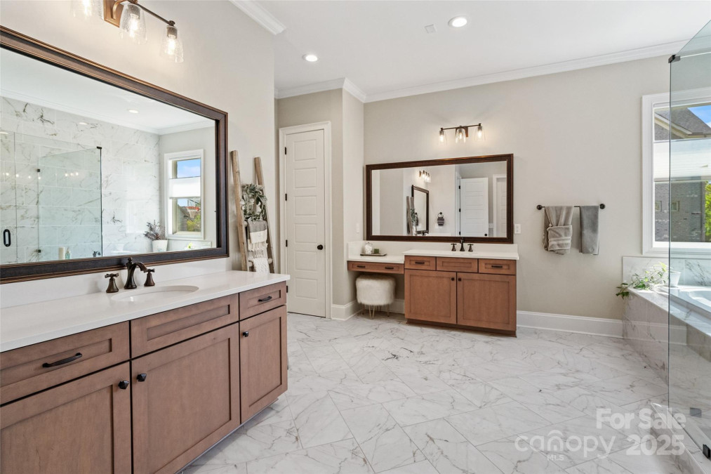 1149 Grand Oak Dr Waxhaw, NC 28173