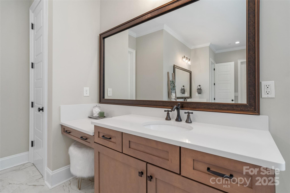 1149 Grand Oak Dr Waxhaw, NC 28173