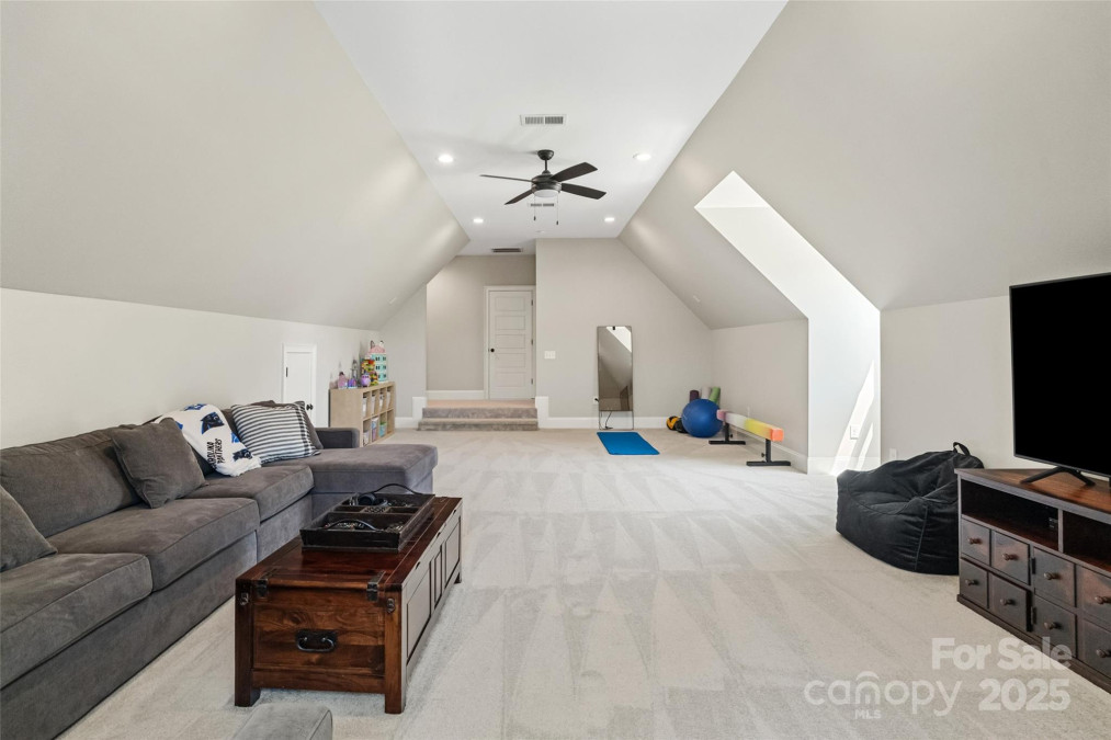 1149 Grand Oak Dr Waxhaw, NC 28173