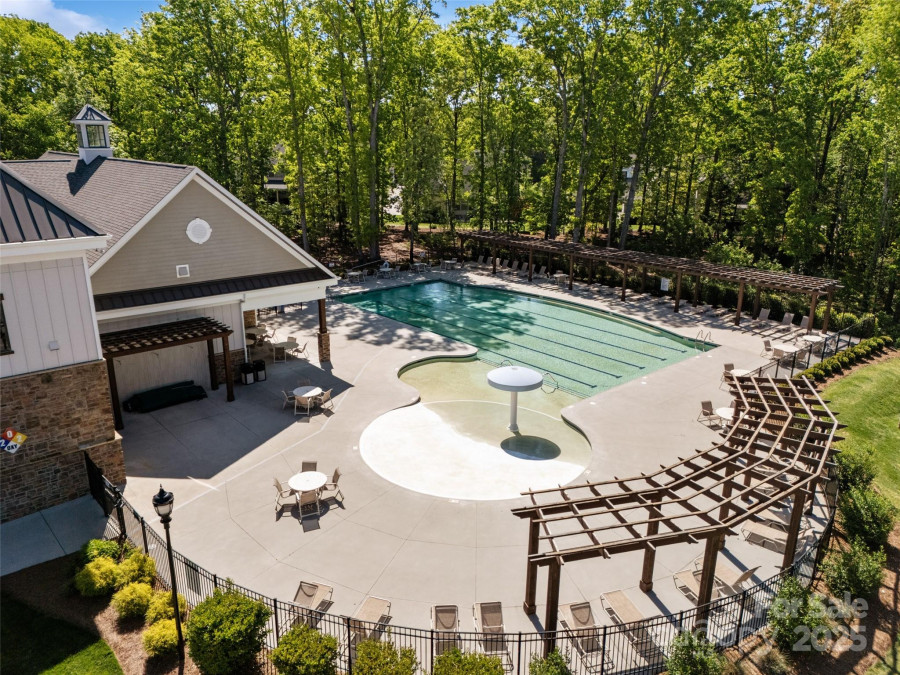 1149 Grand Oak Dr Waxhaw, NC 28173
