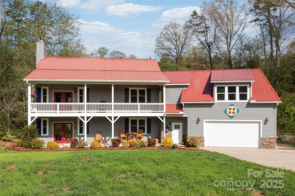 85 Laurel Cove Rd Candler, NC 28715