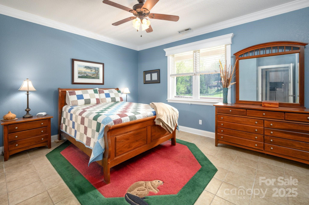 85 Laurel Cove Rd Candler, NC 28715