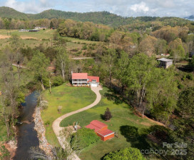 85 Laurel Cove Rd Candler, NC 28715