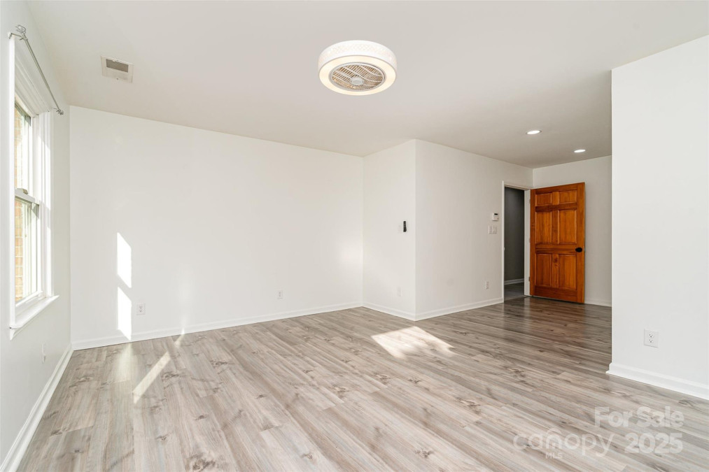 14834 Pawnee Trl Matthews, NC 28104