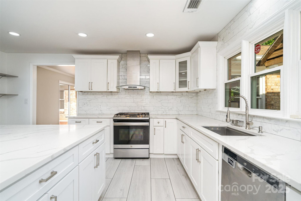 14834 Pawnee Trl Matthews, NC 28104