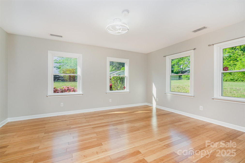 14834 Pawnee Trl Matthews, NC 28104