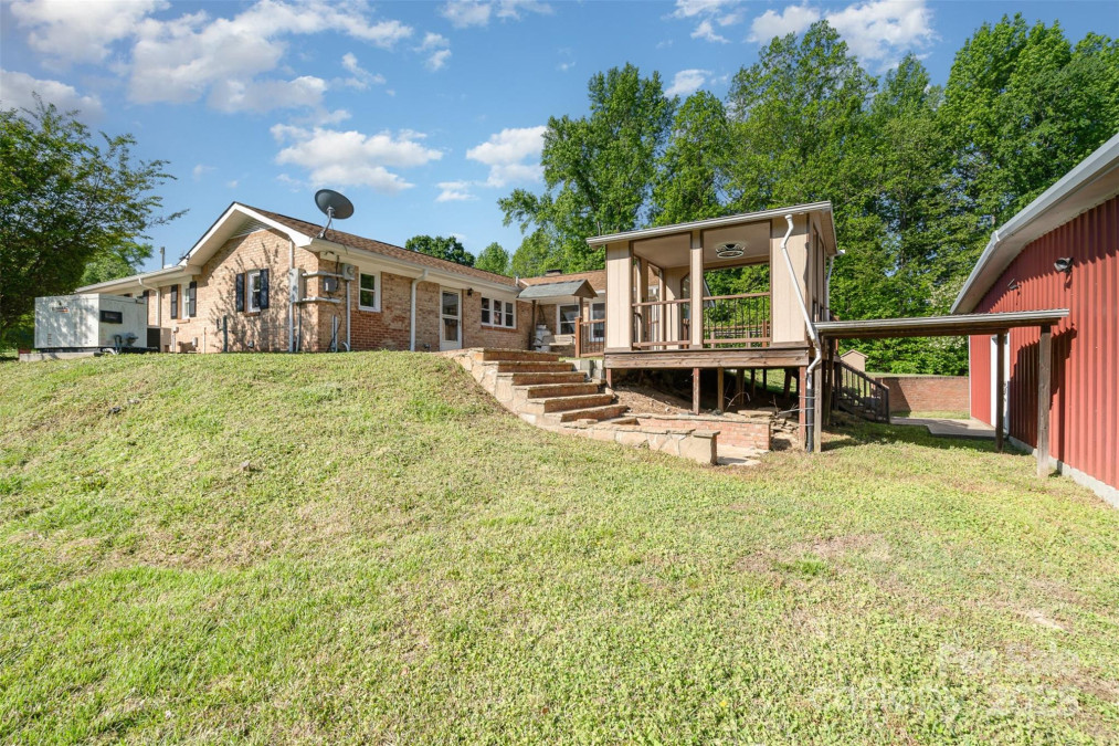 14834 Pawnee Trl Matthews, NC 28104
