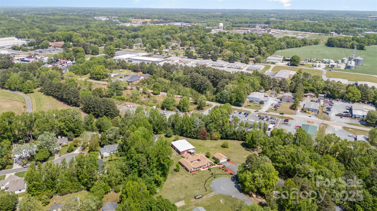 14834 Pawnee Trl Matthews, NC 28104