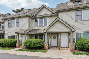 22 Rotunda Cir Asheville, NC 28806