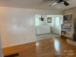 34 Hillpark Dr Hendersonville, NC 28739
