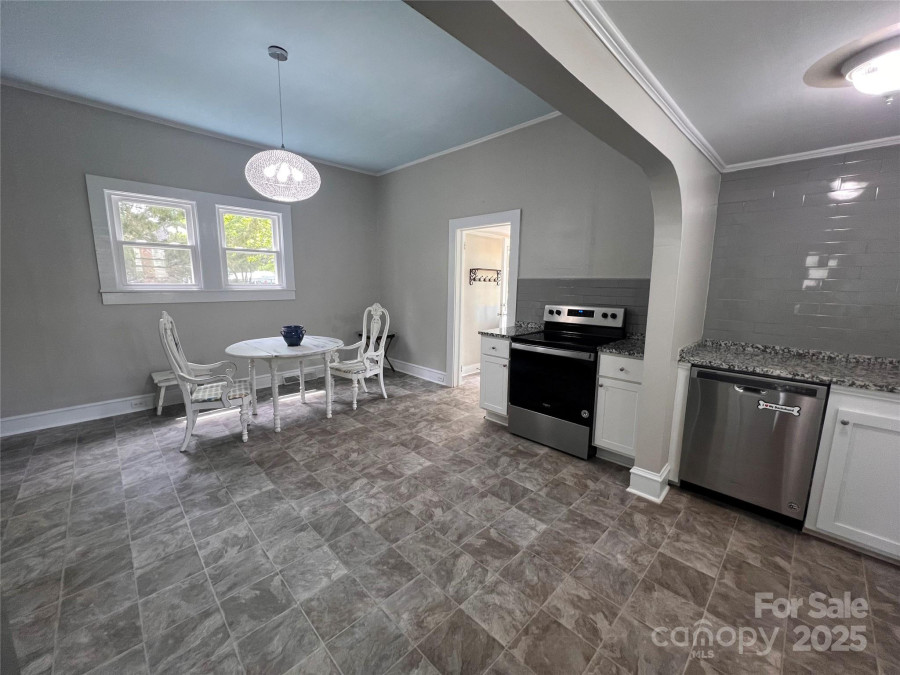 623 Main St Kannapolis, NC 28081