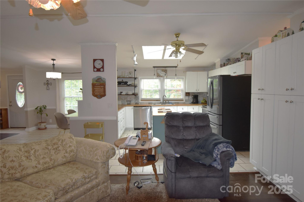 4333 Greenbriar Dr Hickory, NC 28602
