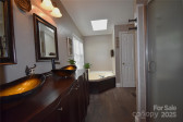 4333 Greenbriar Dr Hickory, NC 28602