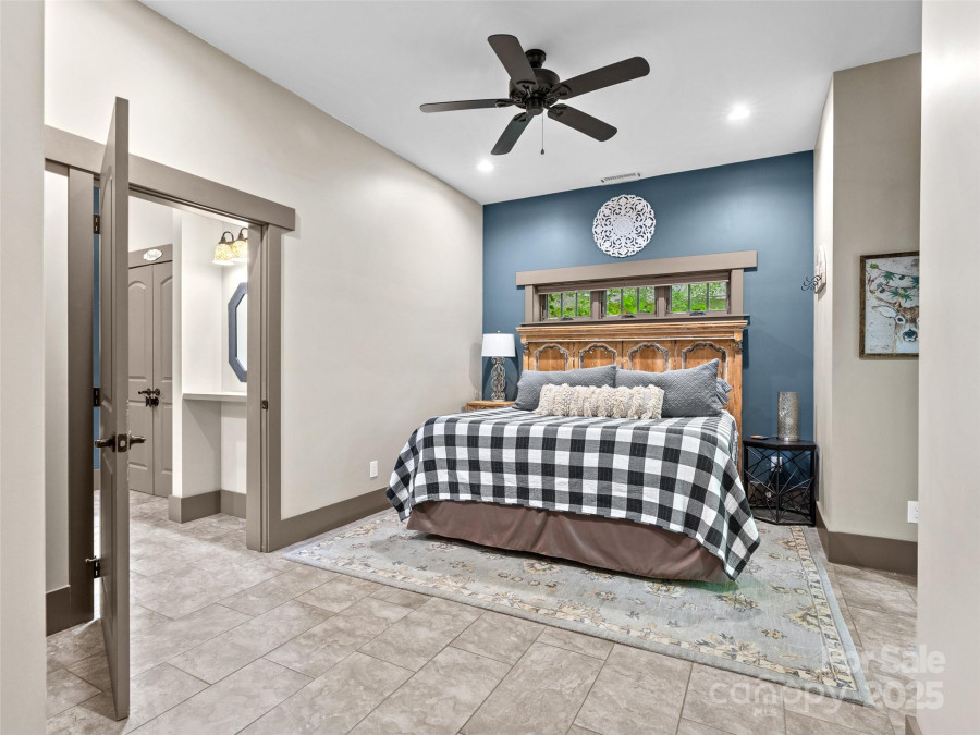29 Ravenna St Asheville, NC 28803
