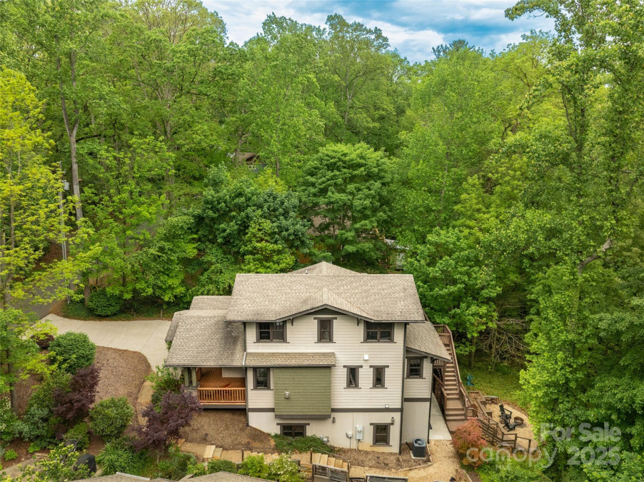 29 Ravenna St Asheville, NC 28803