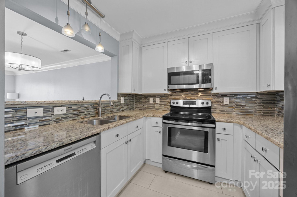 3736 Melrose Cottage Dr Matthews, NC 28105