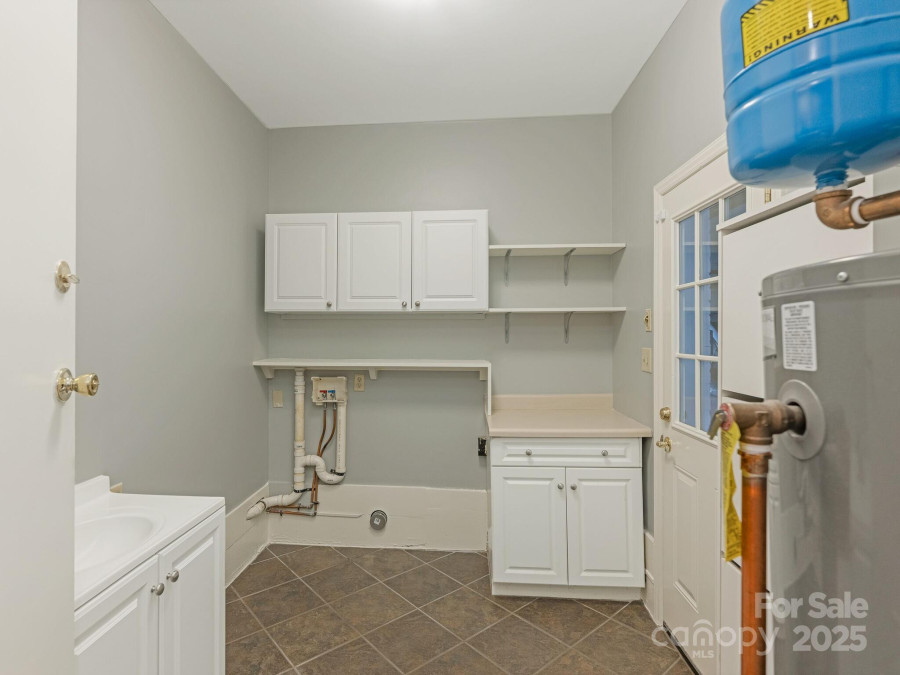 3615 Champaign St Charlotte, NC 28210