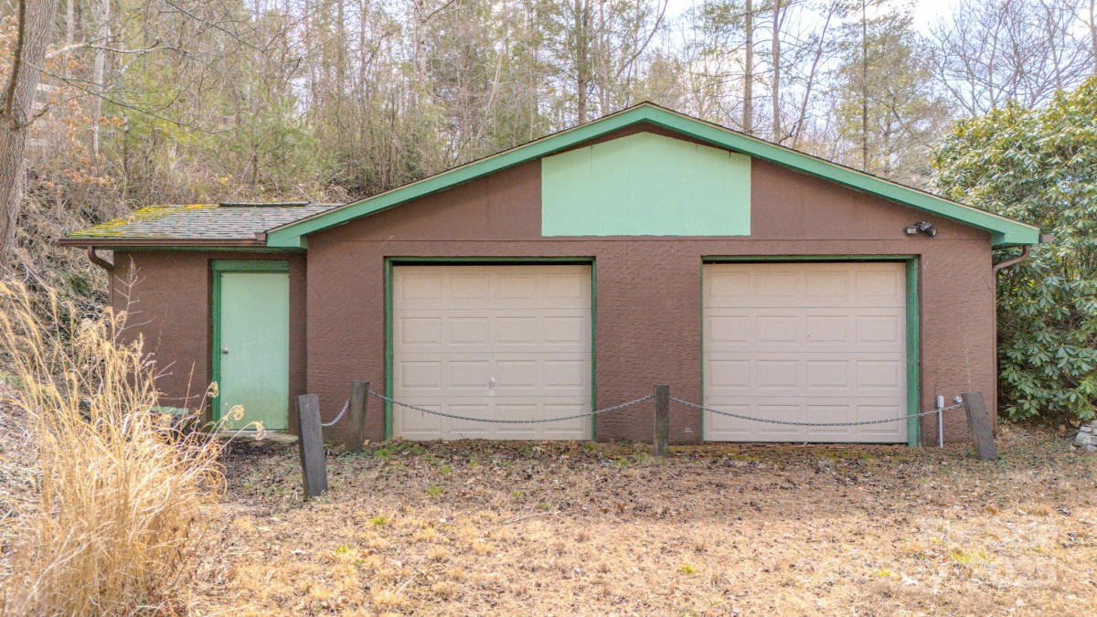 110 Sterling Way Waynesville, NC 28786