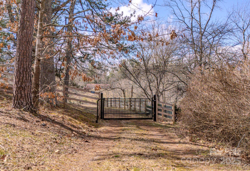 110 Sterling Way Waynesville, NC 28786