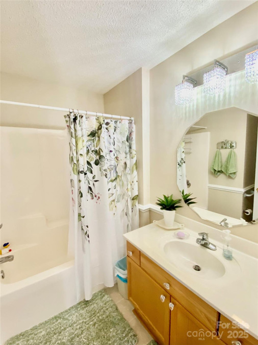 101 Keswick Ln Mooresville, NC 28117