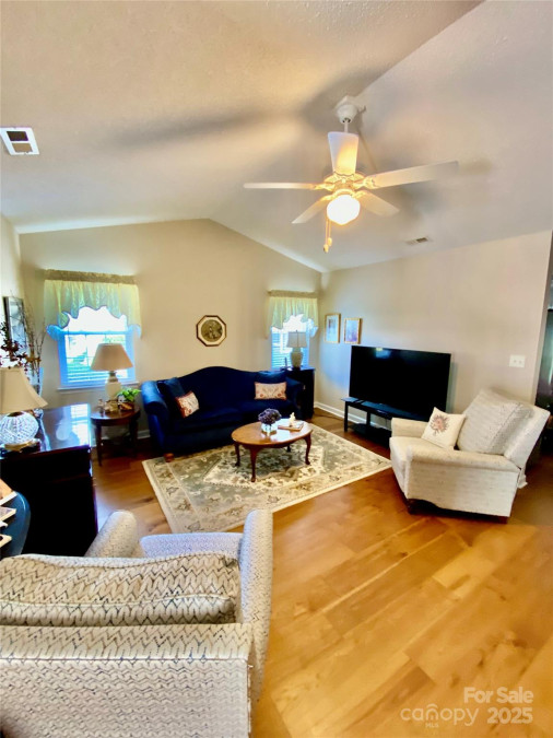 101 Keswick Ln Mooresville, NC 28117