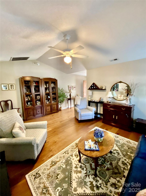 101 Keswick Ln Mooresville, NC 28117