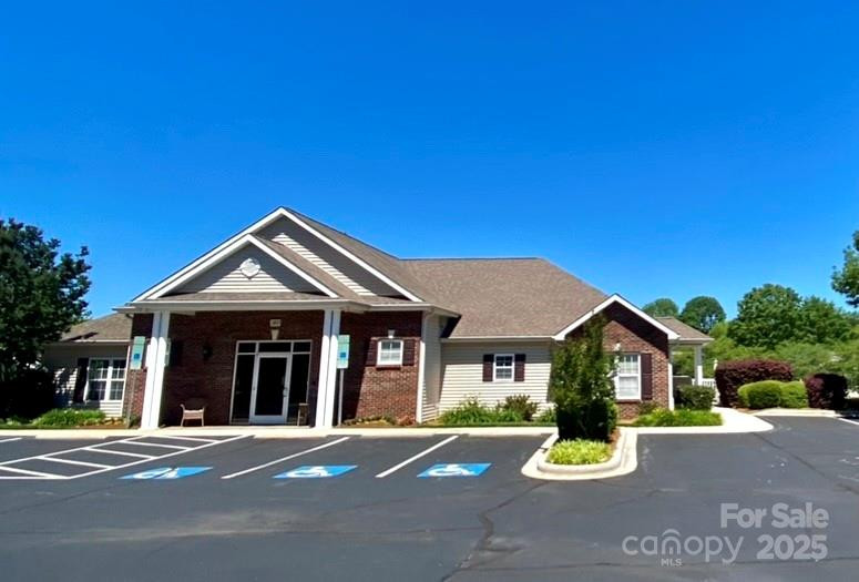 101 Keswick Ln Mooresville, NC 28117