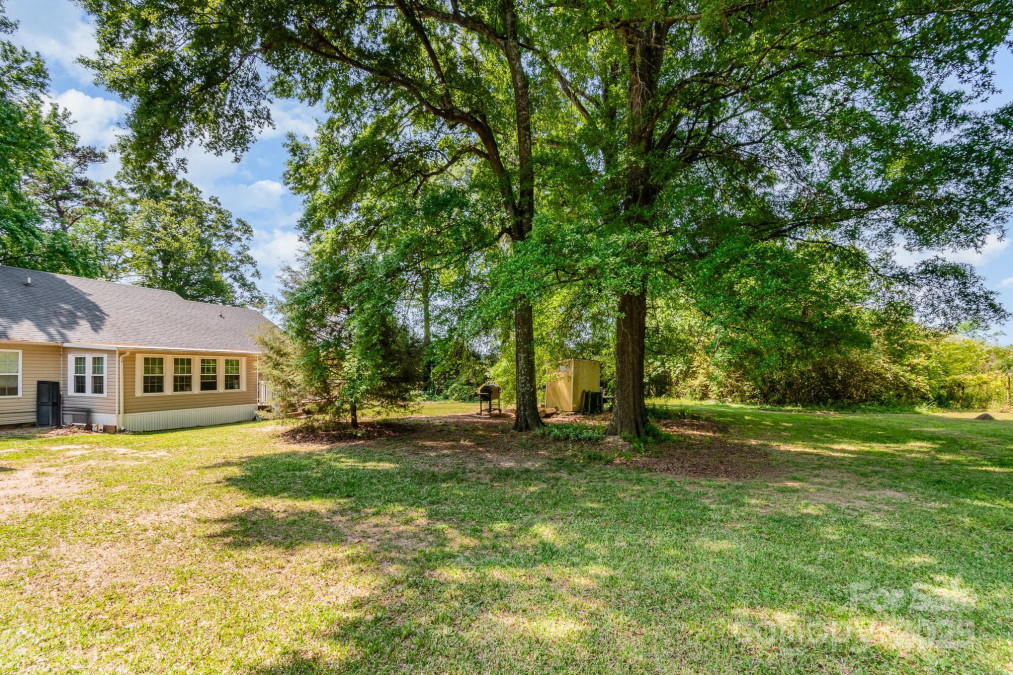 814 Independence Dr Wingate, NC 28174